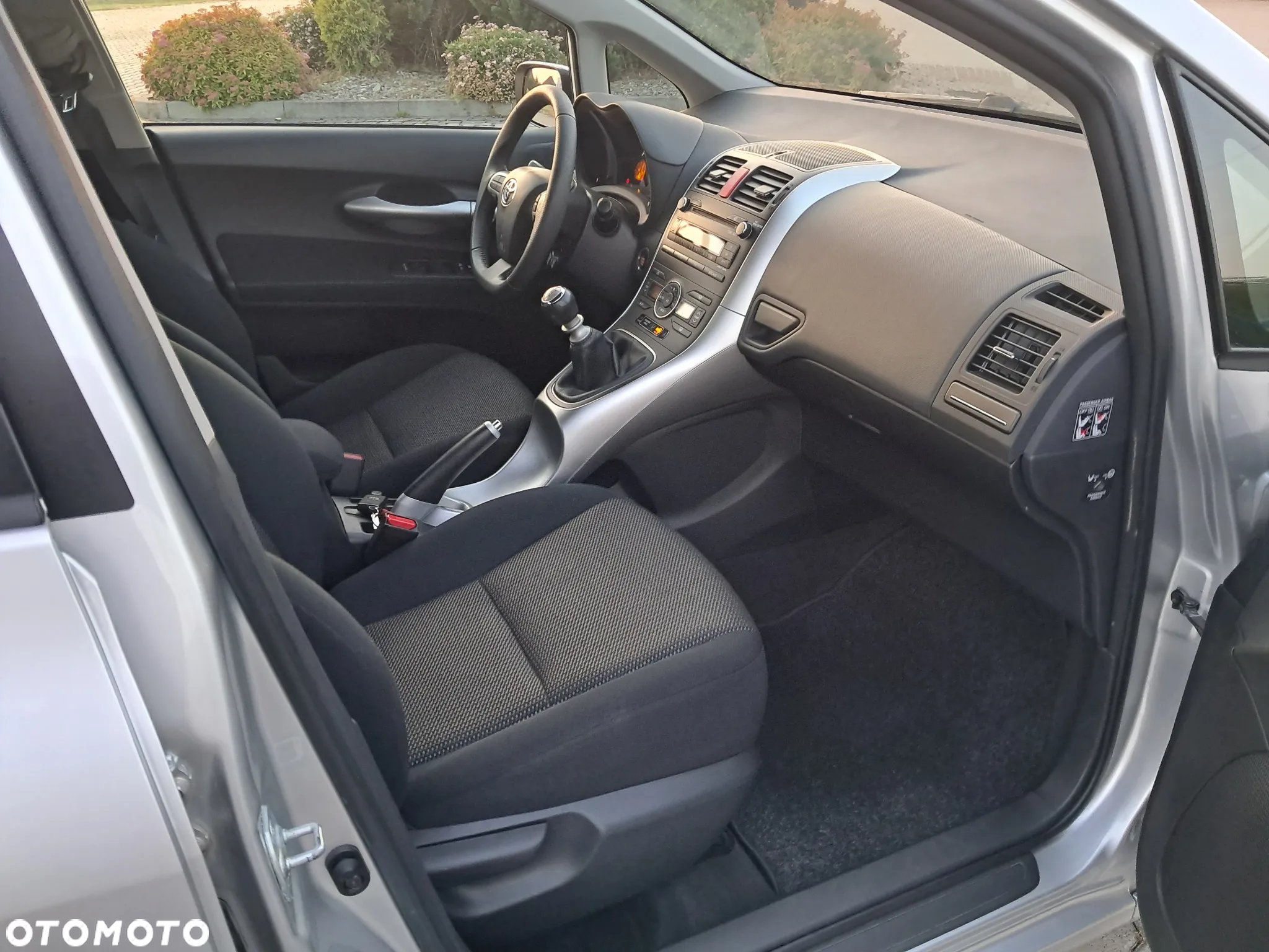 Toyota Auris 1.6 Valvematic START Edition - 23