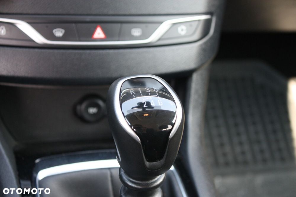 Peugeot 308 1.2 PureTech GPF Active S&S - 29