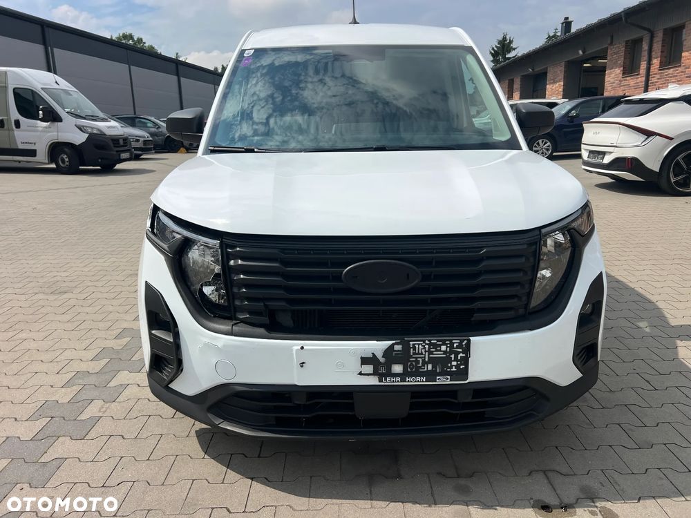 Ford Transit Courier - 2