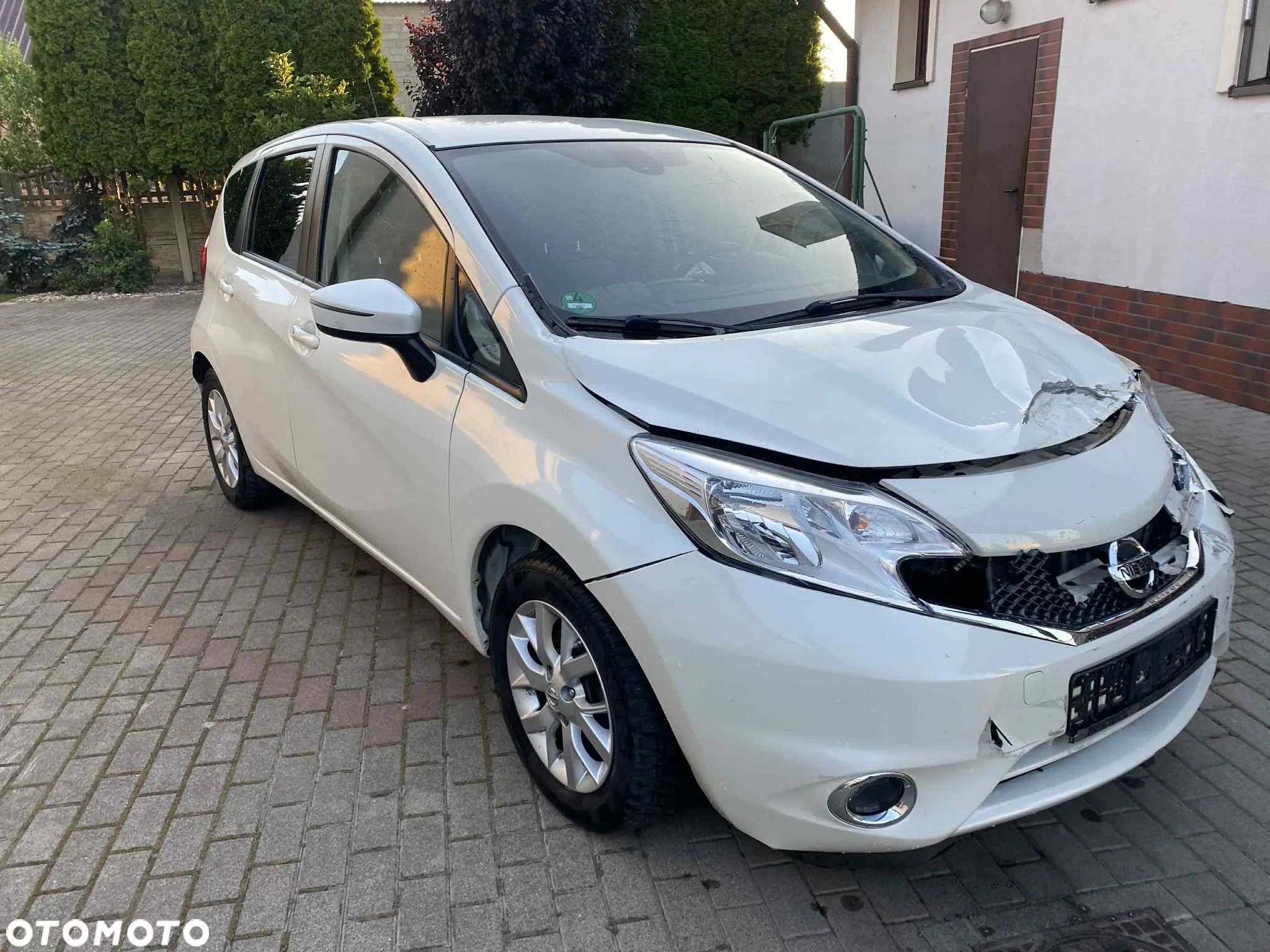 Nissan Note 1.2 Tekna - 1