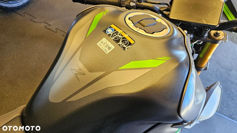 Kawasaki Z 900 - 5