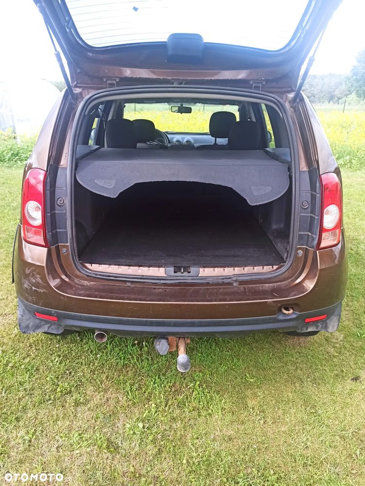 Dacia Duster 1.6 Laureate 4x4 - 11