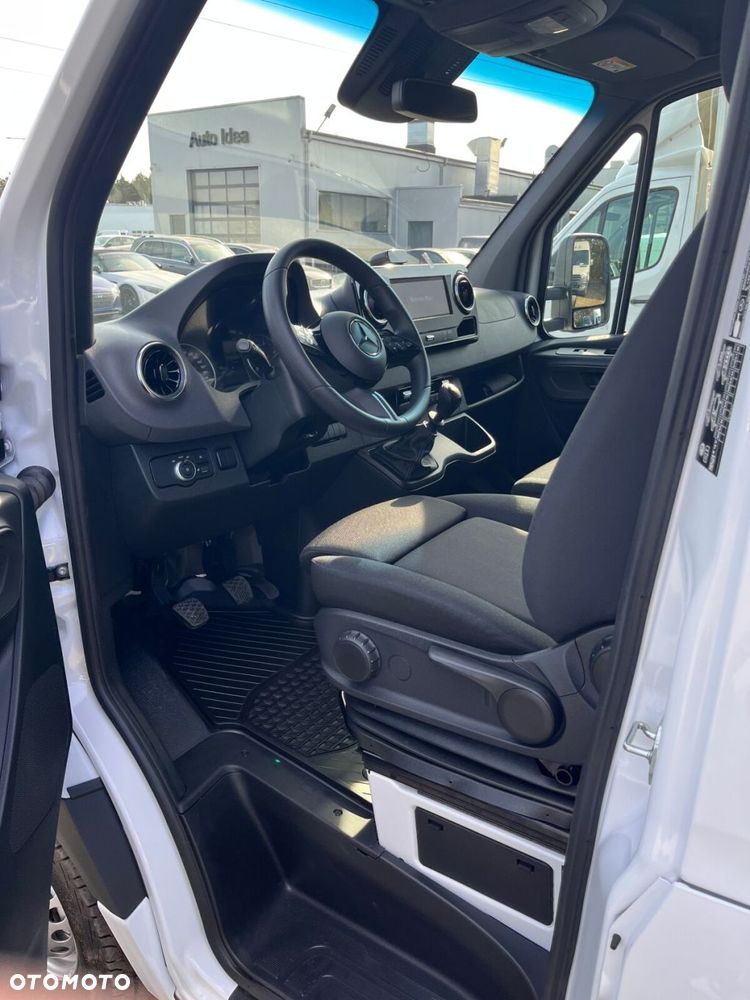 Mercedes-Benz Sprinter 517 CDI OM654 - 11