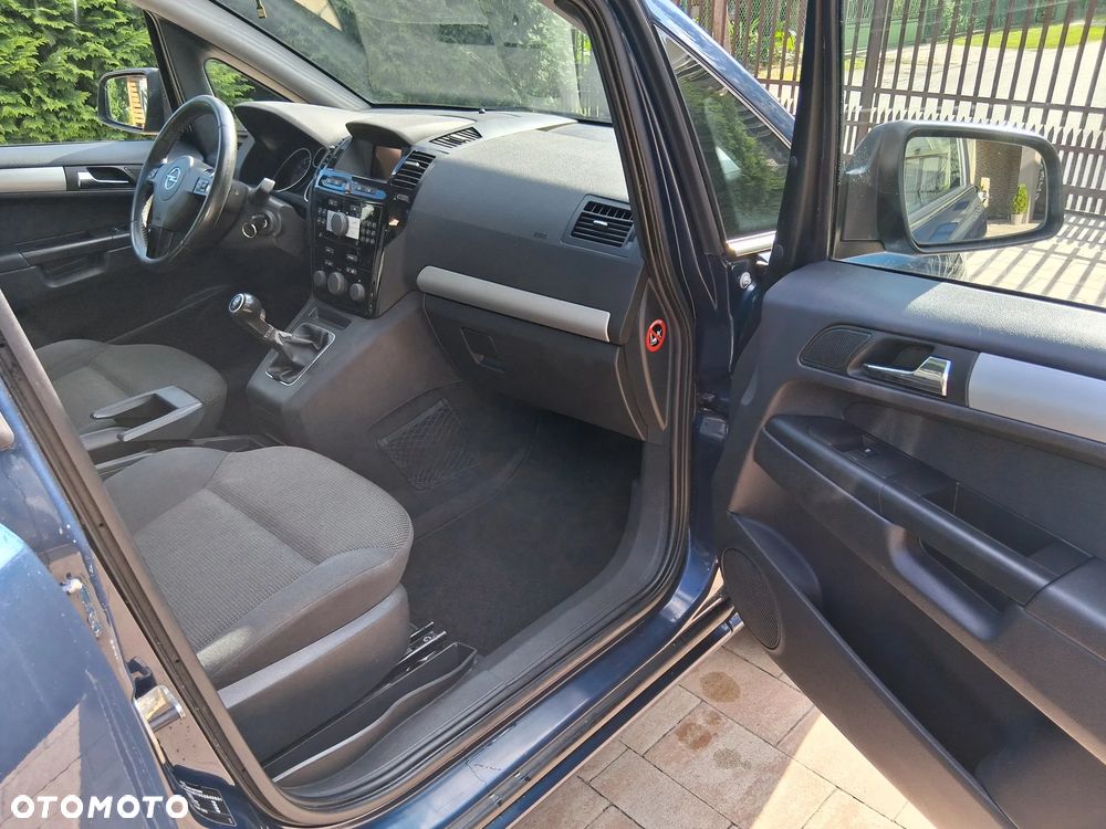 Opel Zafira 1.8 Family - 9