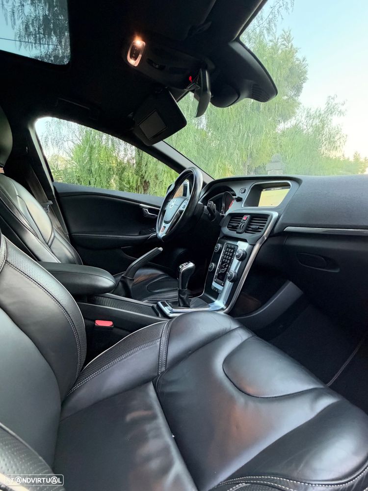 Volvo V40 D4 RDesign - 12