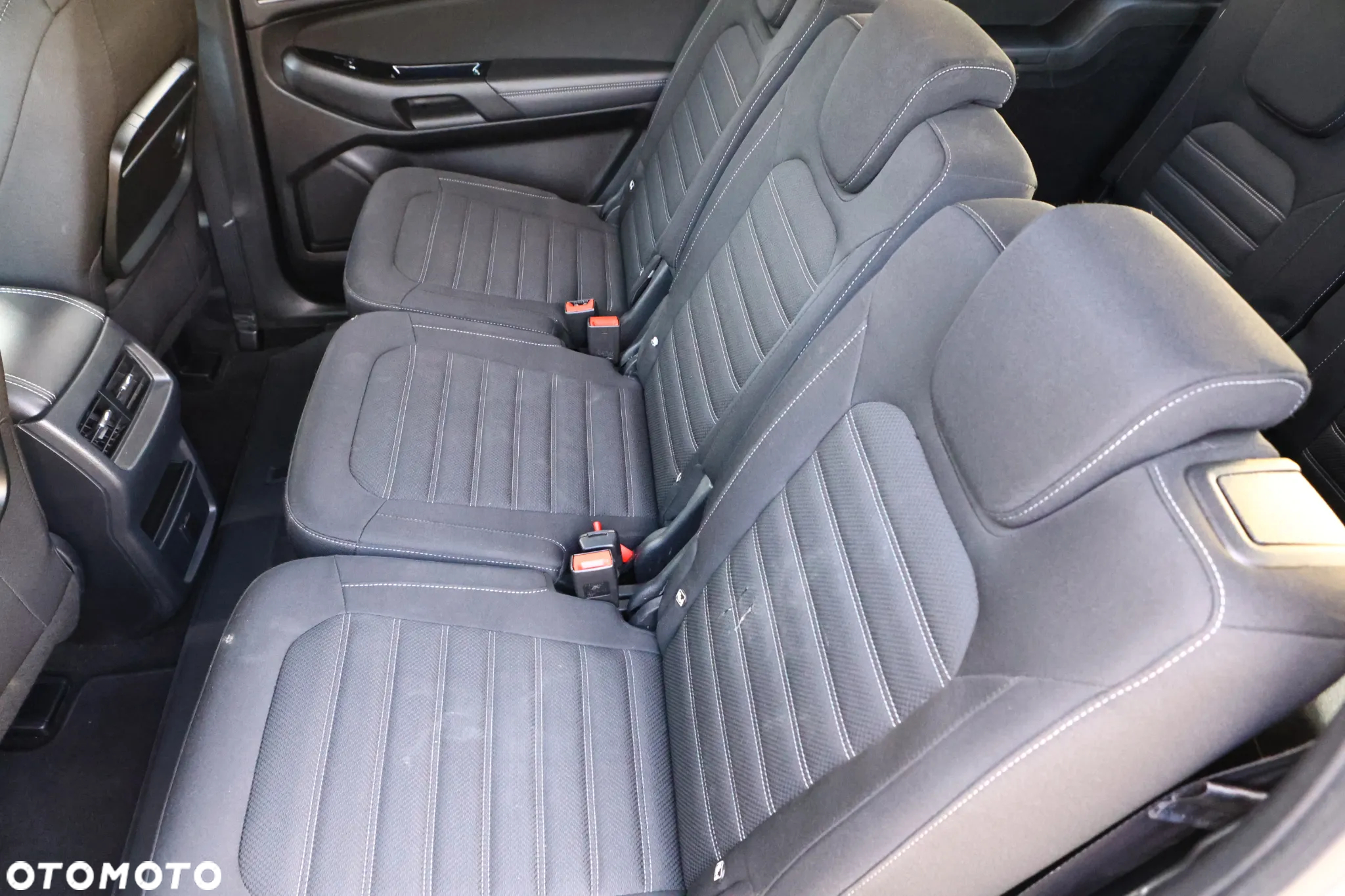 Ford Galaxy 1.5 EcoBoost Titanium - 29