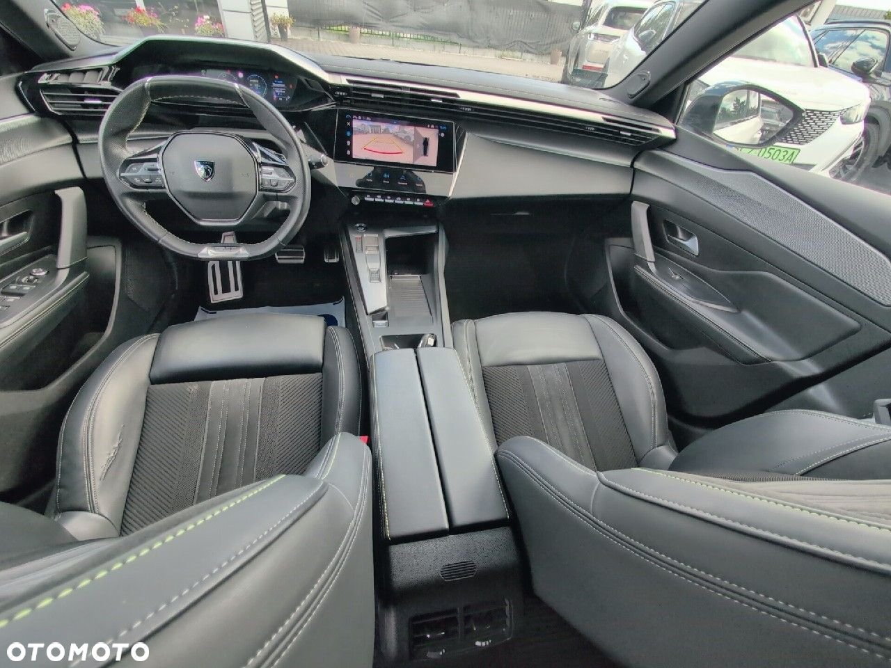 Peugeot 308 - 8