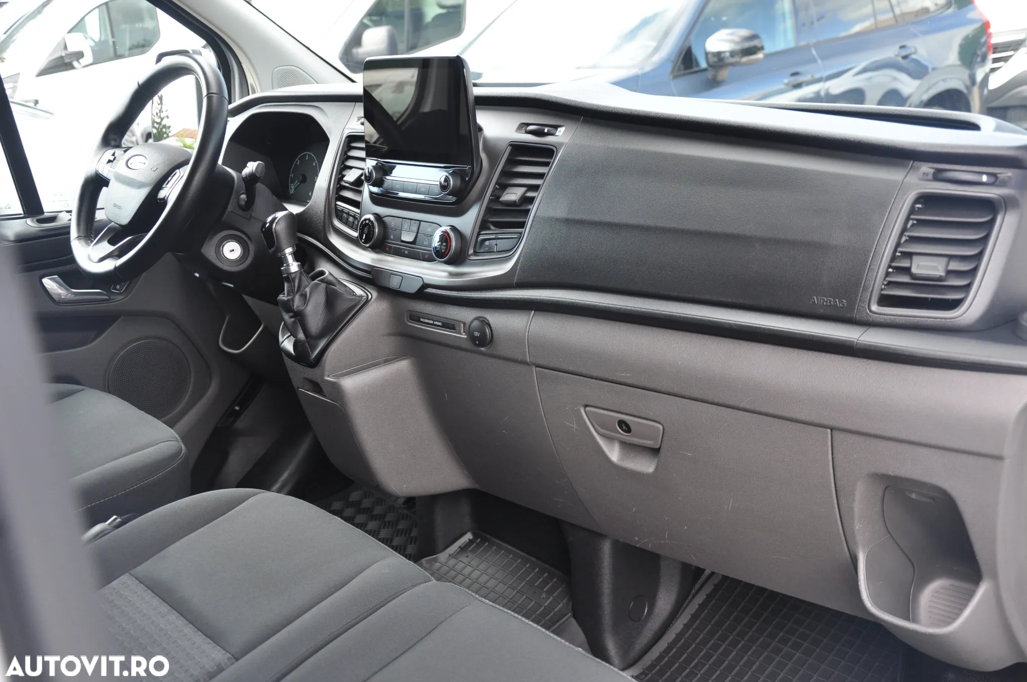 Ford Transit Custom L2H1 Van - 12