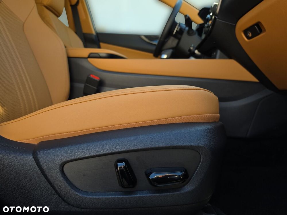 Lexus NX 350h Prestige AWD - 24