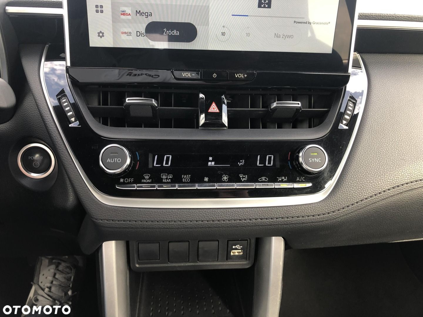 Toyota Corolla Cross 2.0 Hybrid Comfort - 14