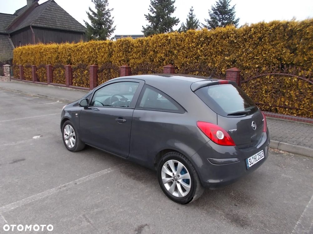 Opel Corsa 1.2 16V Enjoy - 3