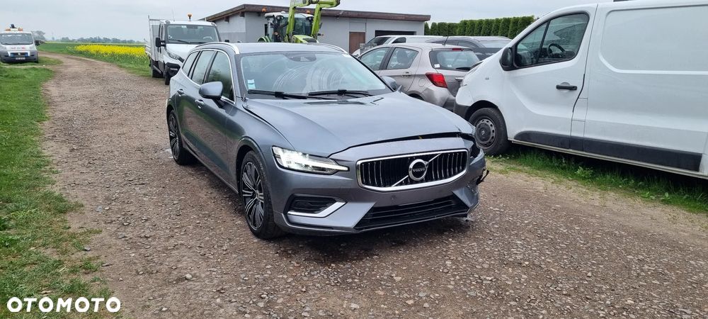 Volvo V60 D3 Geartronic Momentum Pro - 2