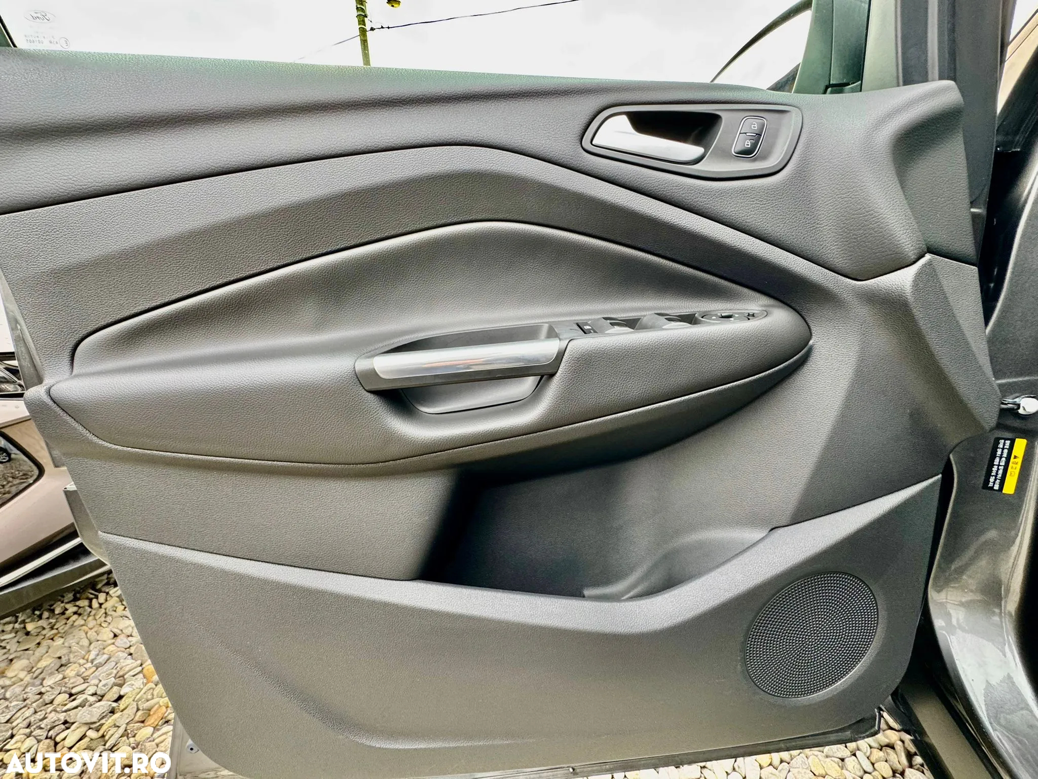 Ford Kuga 2.0 TDCi 4WD Powershift Titanium - 14