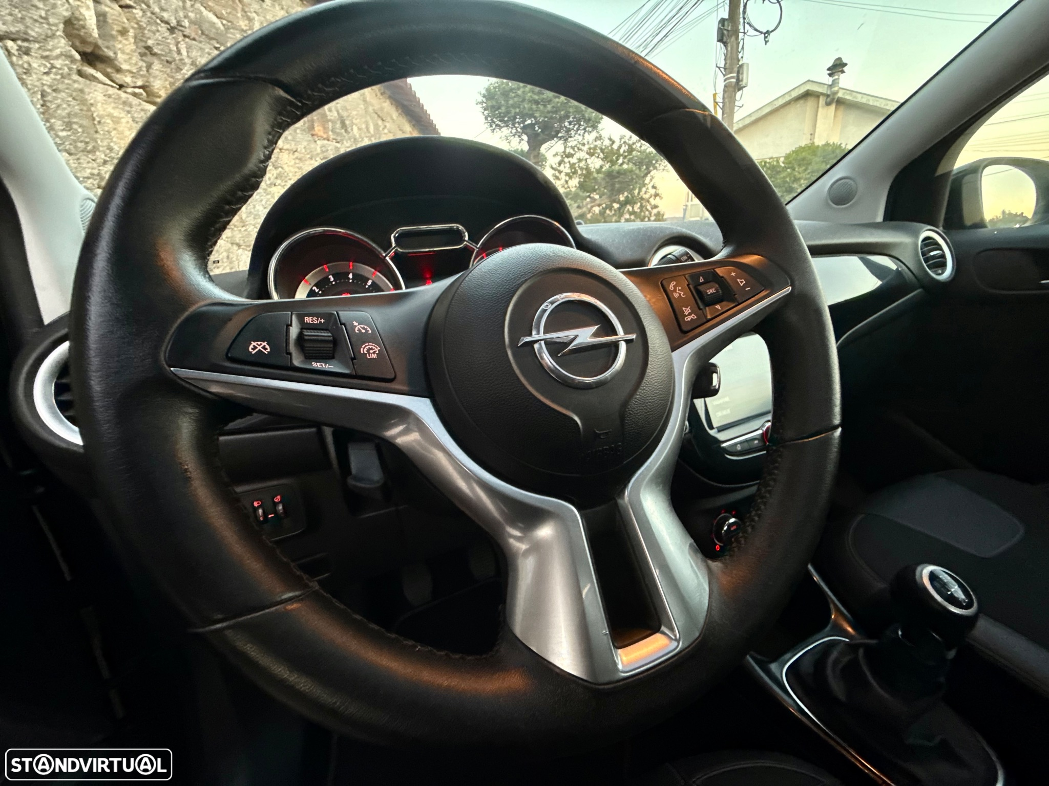 Opel Adam 1.2 Glam - 15