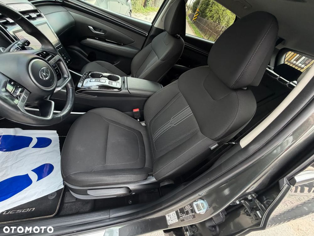 Hyundai Tucson 1.6 T-GDi HEV Executive 4WD - 11