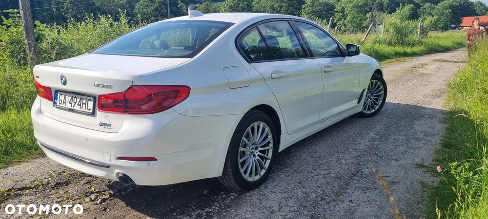 BMW Seria 5 530i xDrive Sport Line sport - 7