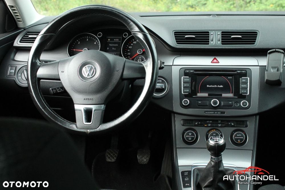 Volkswagen Passat - 9