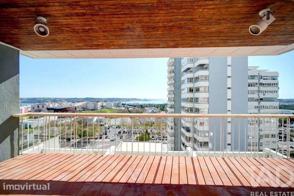Apartamento T4 em Belém - Grande imagem: 2/26