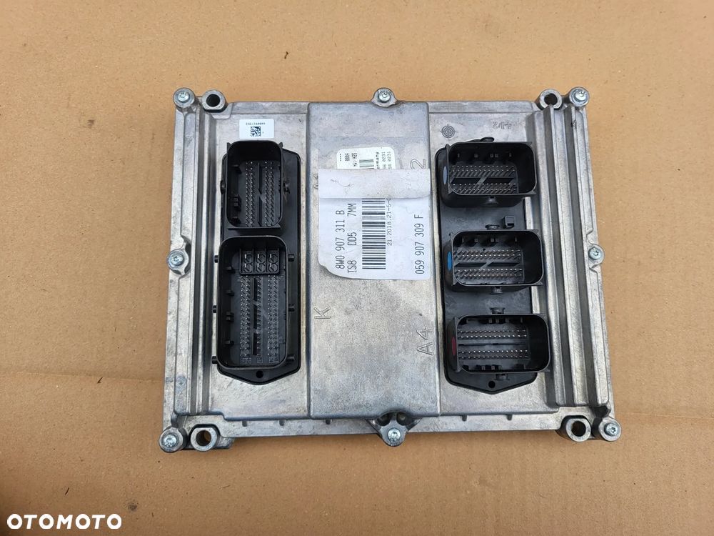 STEROWNIK SILNIKA AUDI A4 A5 B9 8W0907311B 059907309F - 1