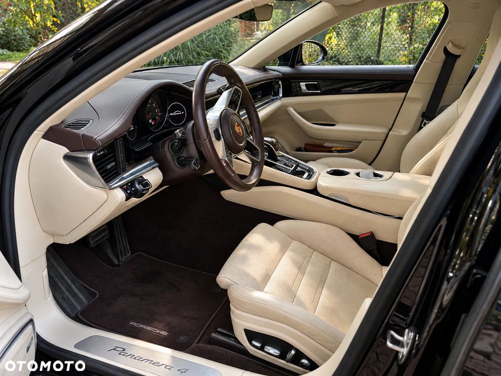 Porsche Panamera - 10
