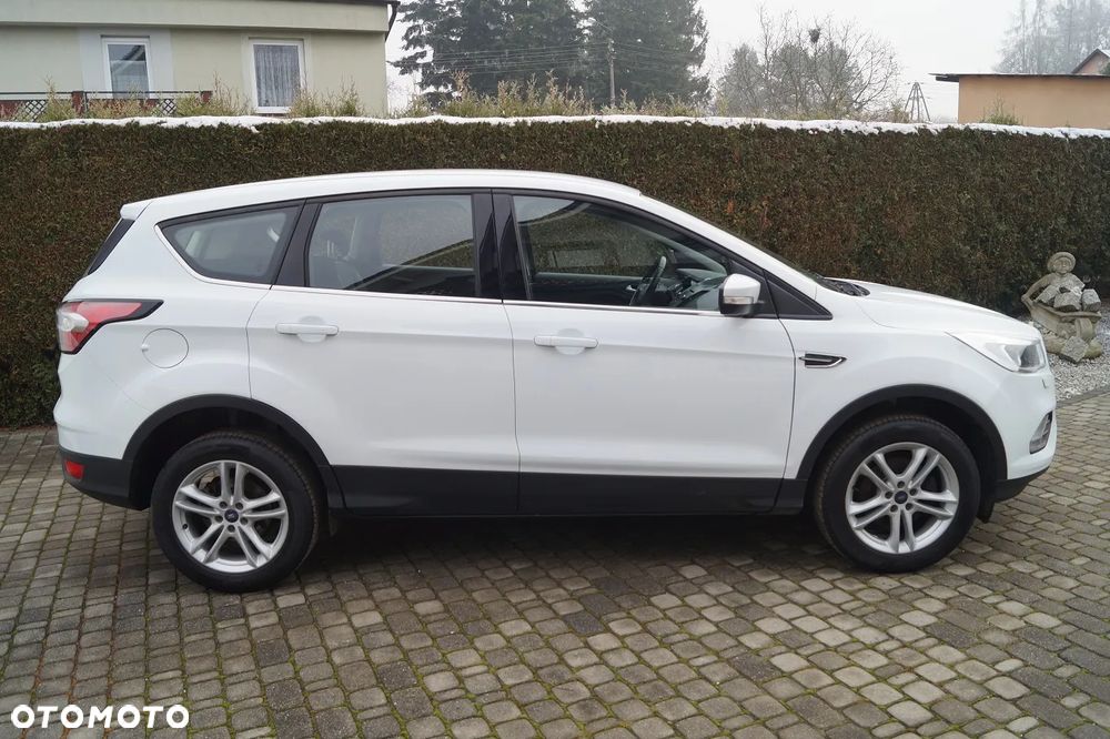 Ford Kuga 1.5 EcoBoost 2x4 Cool & Connect - 10