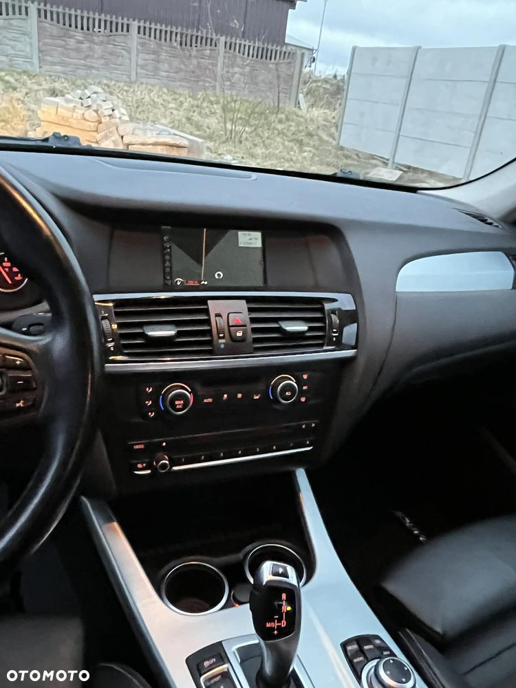 BMW X3 xDrive20d - 14