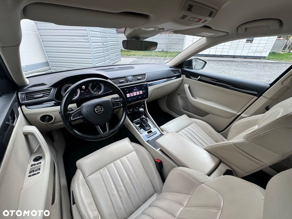 Skoda Superb 2.0 TDI 4x4 L&K DSG - 16
