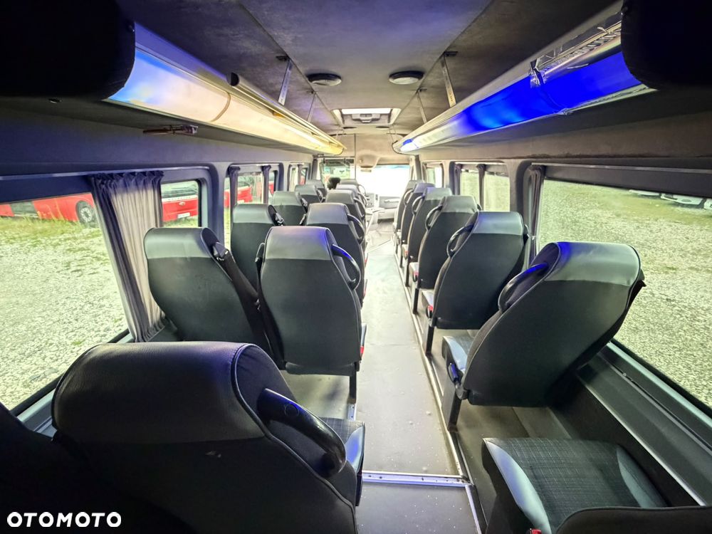 Mercedes-Benz Sprinter 516 - 13