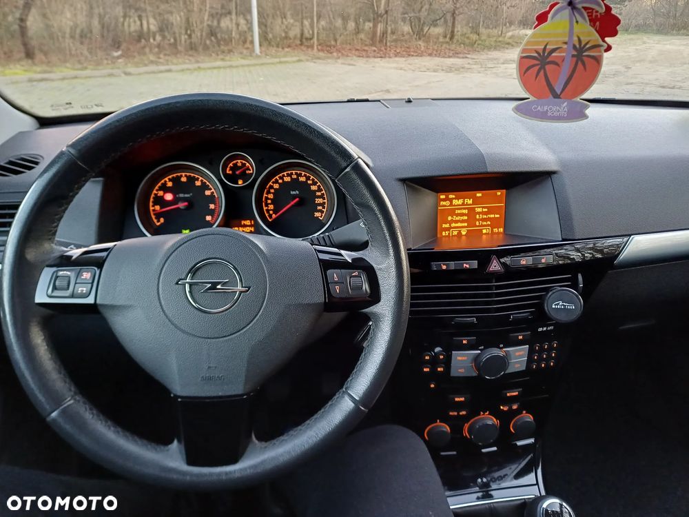 Opel Astra 1.4 Cosmo - 24