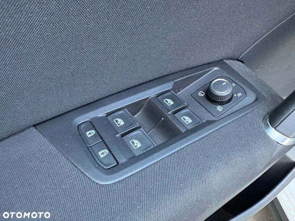 Volkswagen Touran 1.5 TSI EVO Highline DSG - 23