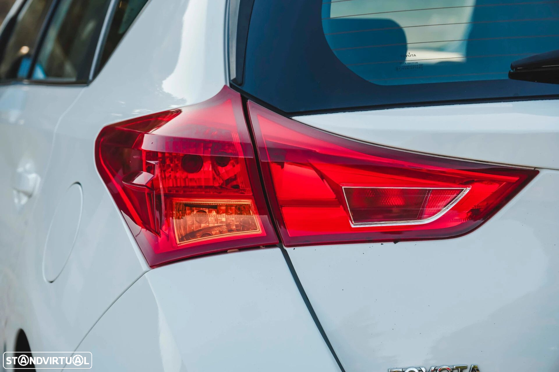Toyota Auris 1.4 D-4D Comfort+J16+Navi - 40