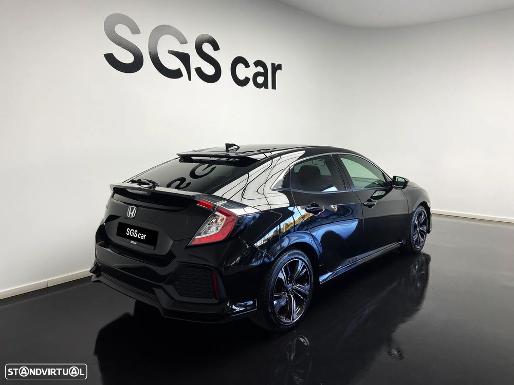 Honda Civic 1.0 i-VTEC Elegance Navi - 4