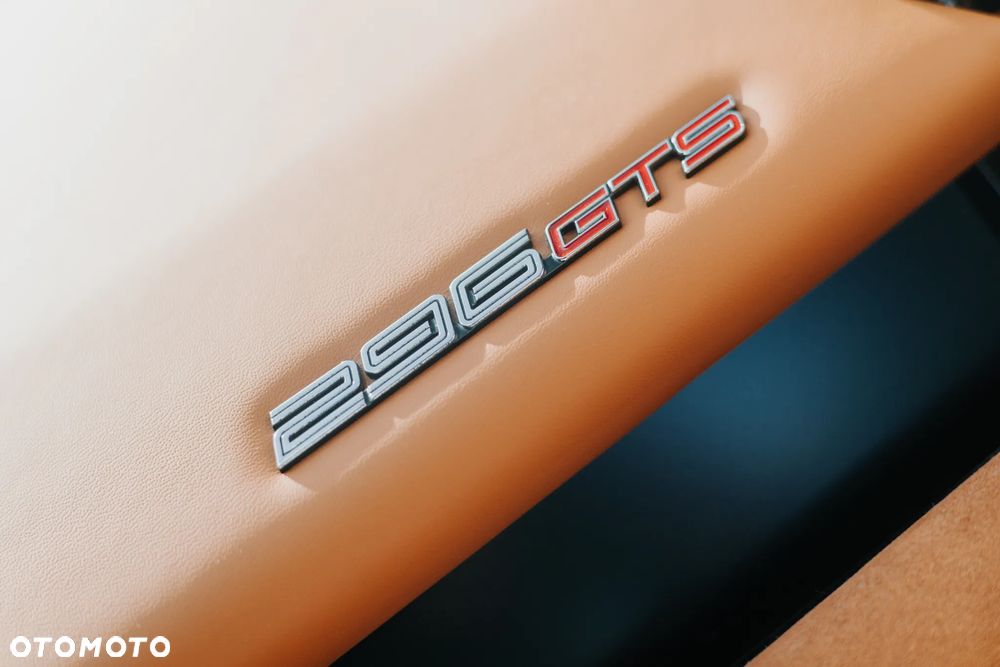 Ferrari 296 GTS - 15