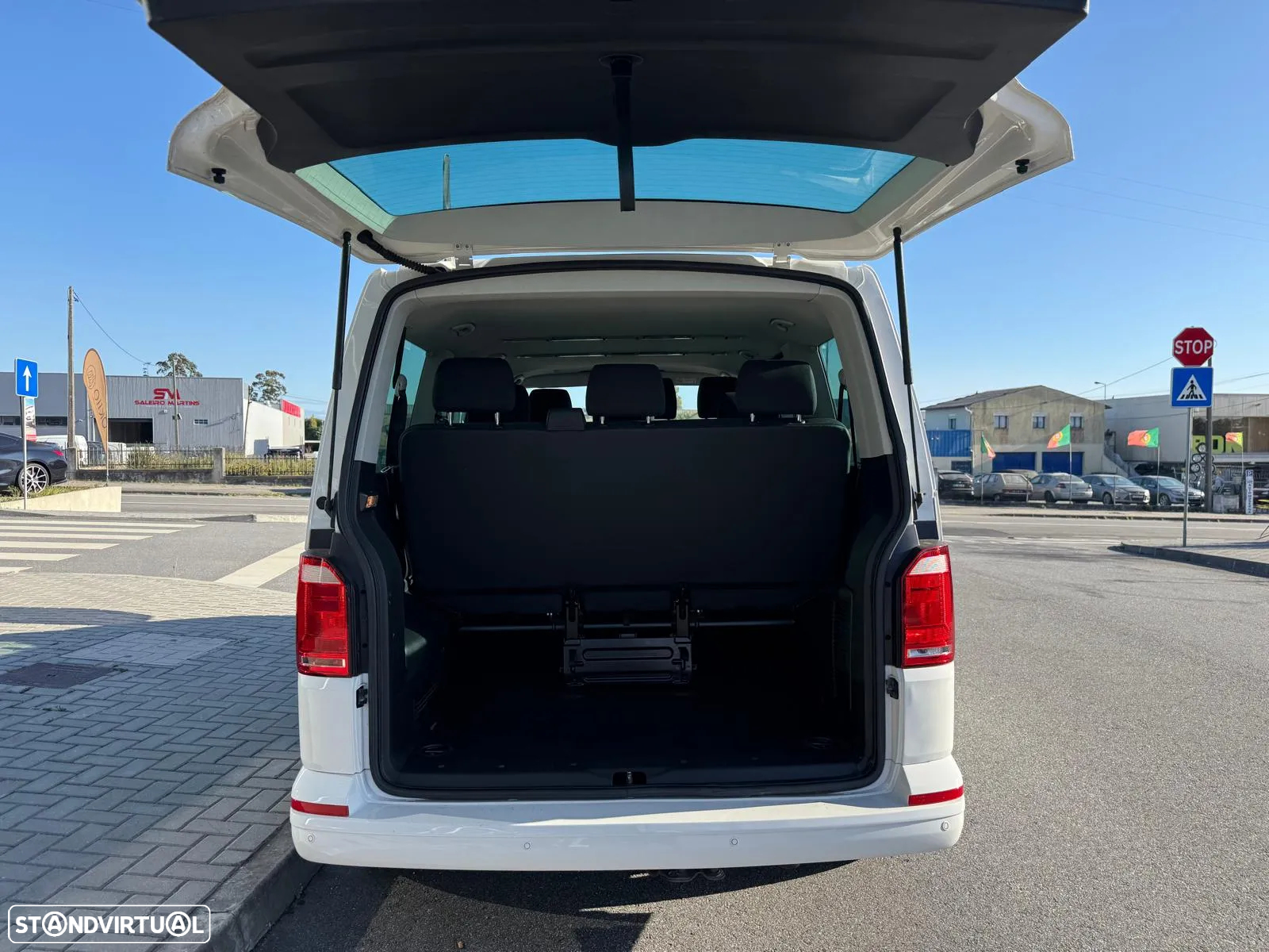 VW Caravelle 2.0 TDi BM Longa Comfortline - 16