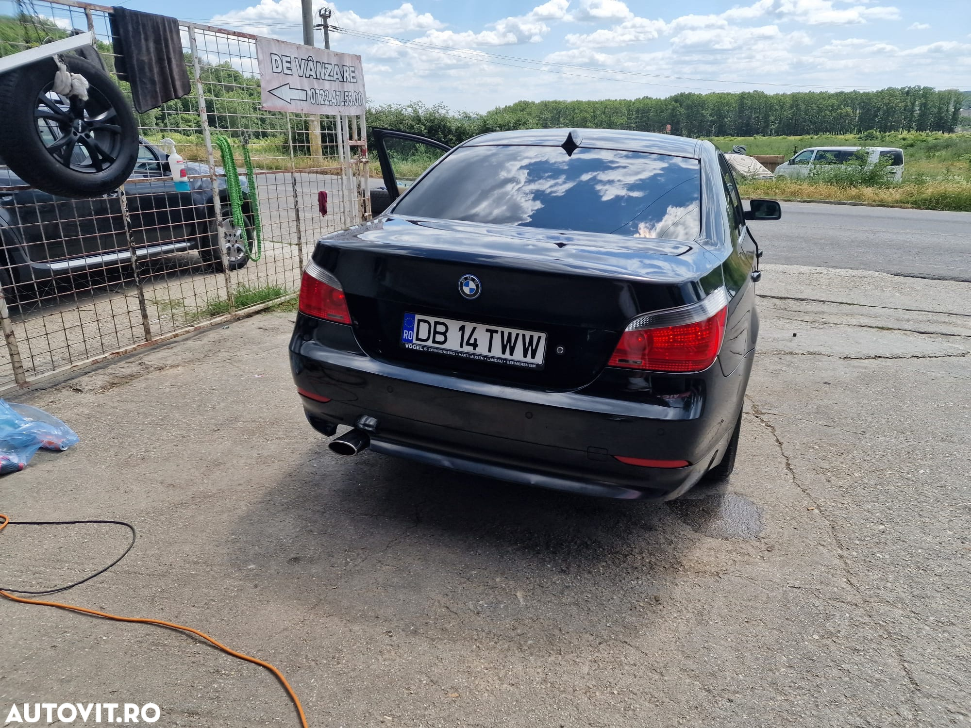 BMW Seria 5 520iA - 6