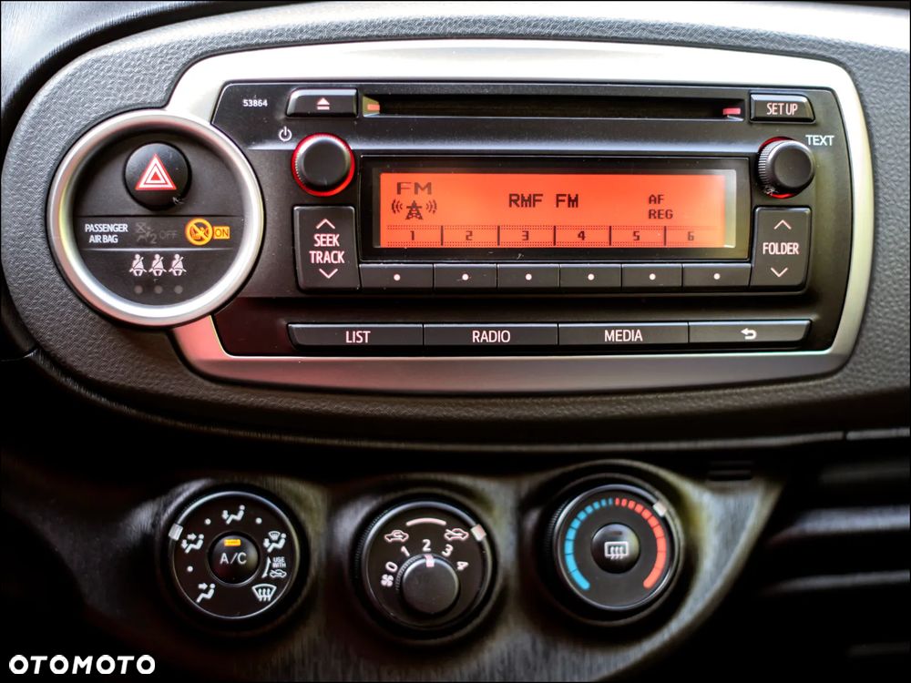 Toyota Yaris - 23