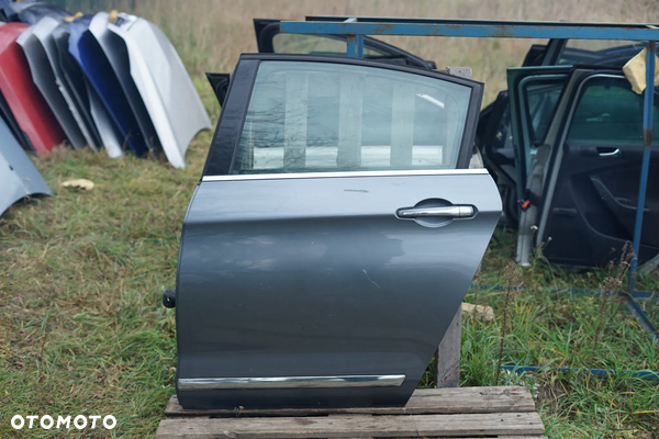 Drzwi tył tylne lewe Citroen C5 III Sedan KTHB