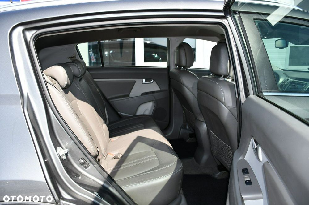 Kia Sportage 1.7 CRDI 2WD Attract - 28