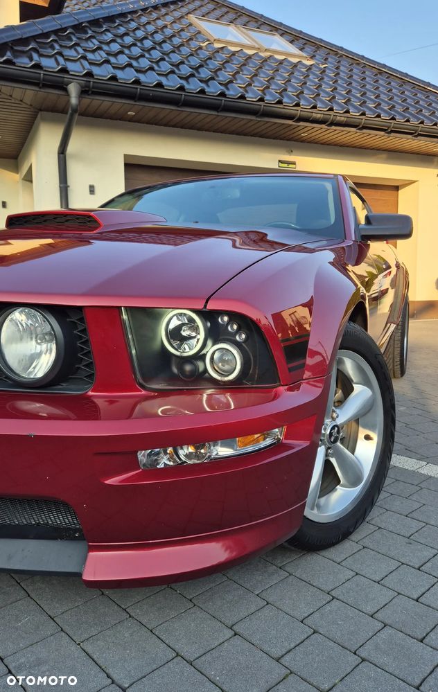 Ford Mustang 4.6 V8 GT - 23