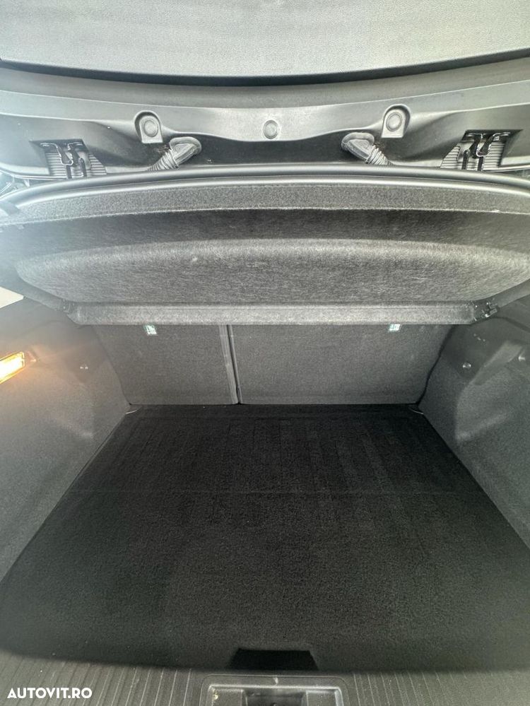 Renault Captur 160 EDC MHEV Techno - 9