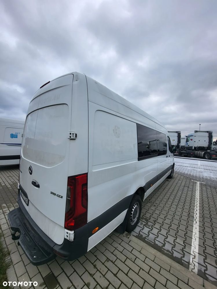 Mercedes-Benz Sprinter - 5