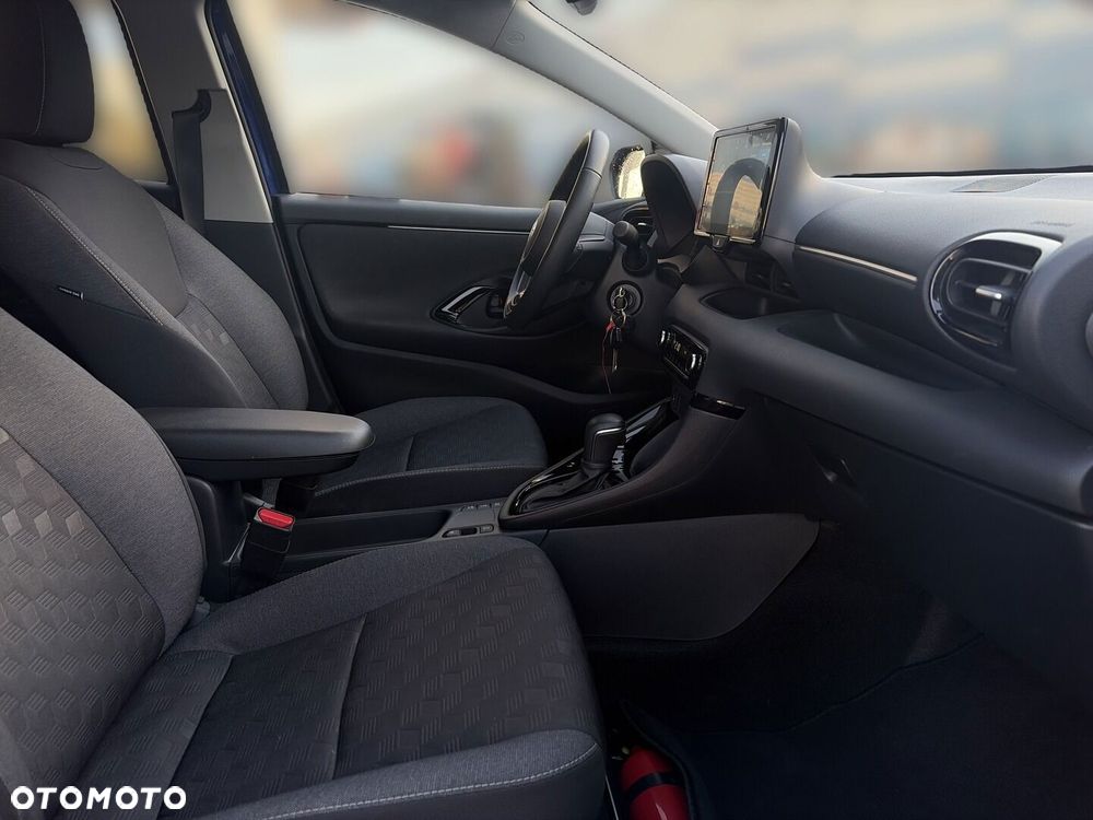 Toyota Yaris Hybrid 1.5 Style - 9