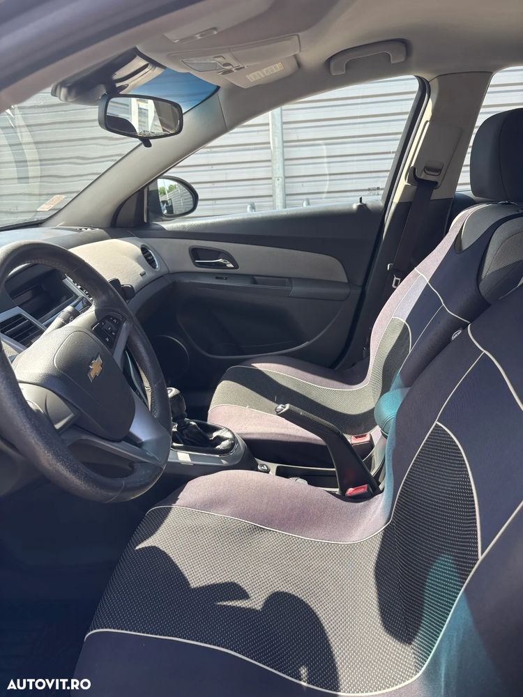 Chevrolet Cruze 1.6 LS Plus G2 - 10