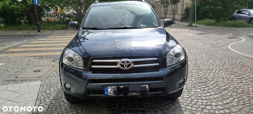 Toyota RAV4 - 3