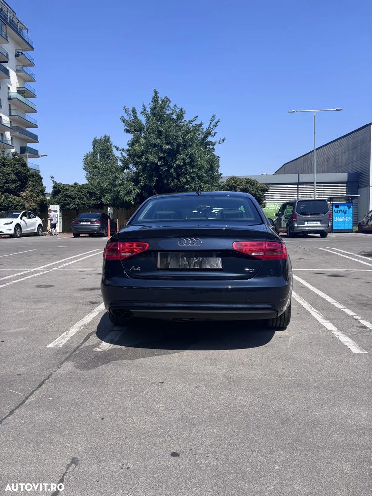 Audi A4 Limuzina 2.0 TDI - 8