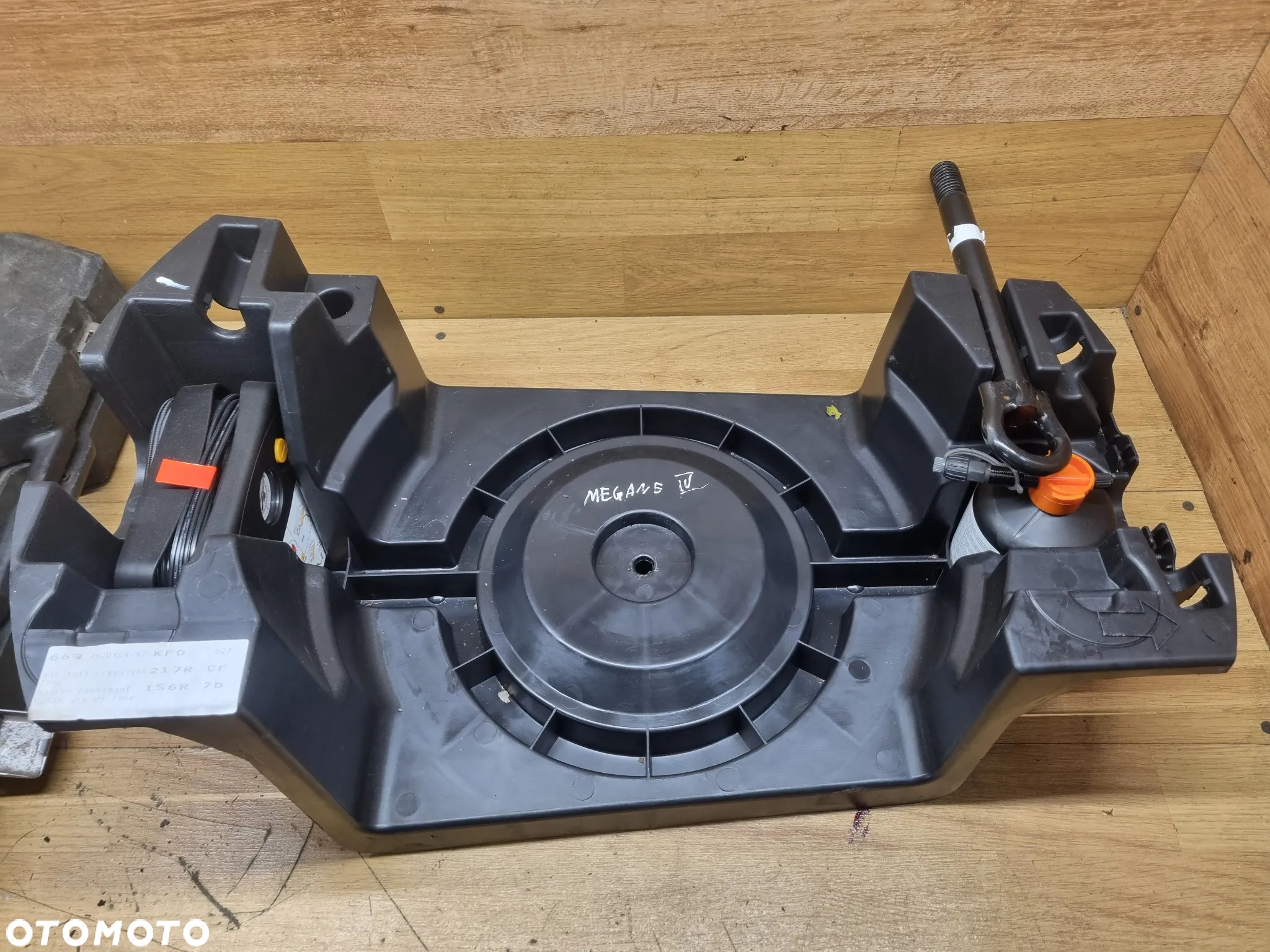 GLOSNIKI SUBWOOFER WZMACNIACZ renault megane IV - 5