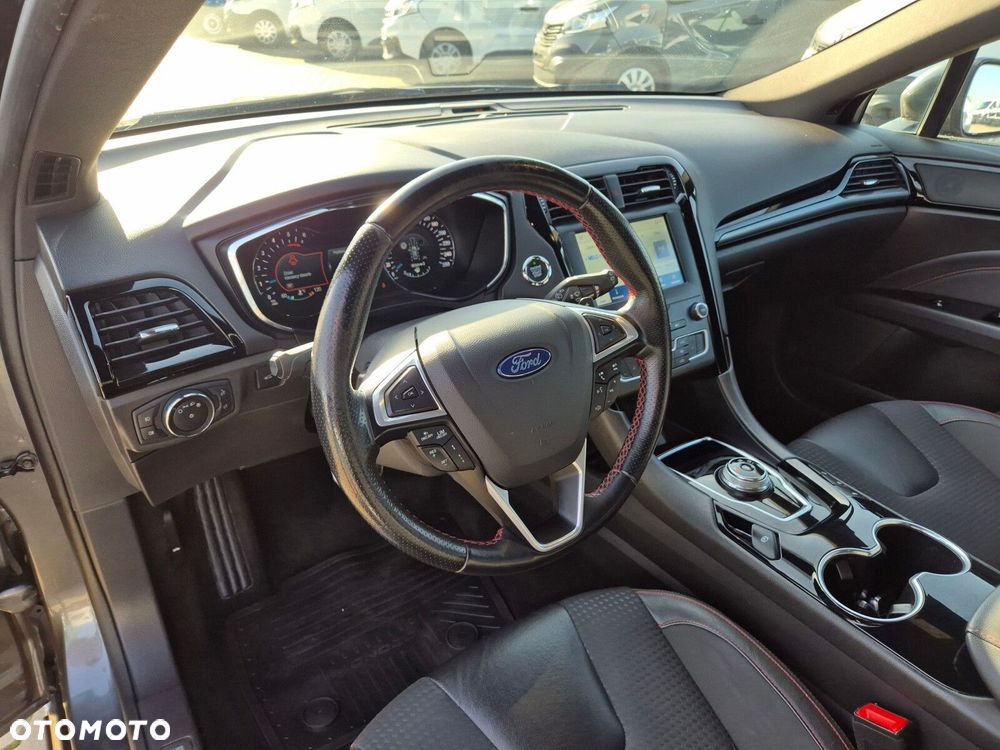 Ford Mondeo - 16