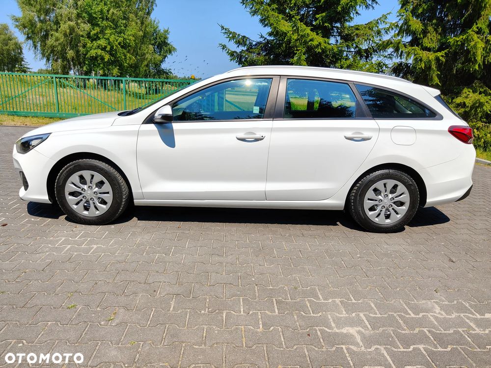 Hyundai i30 1.6 D Classic + - 34