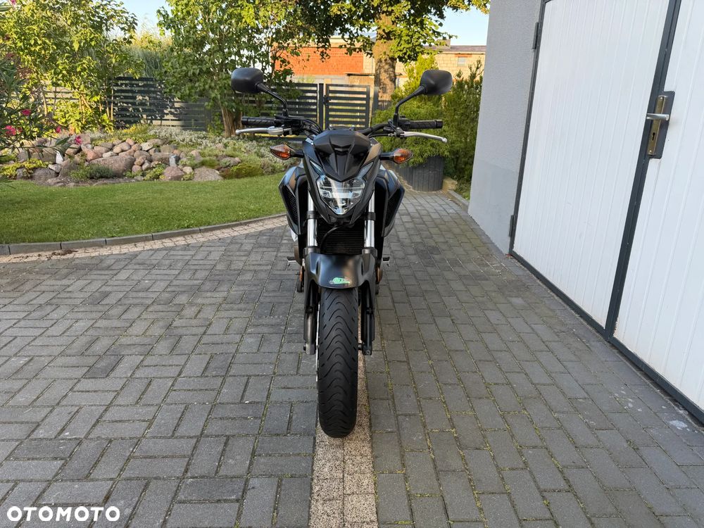 Honda CB - 19