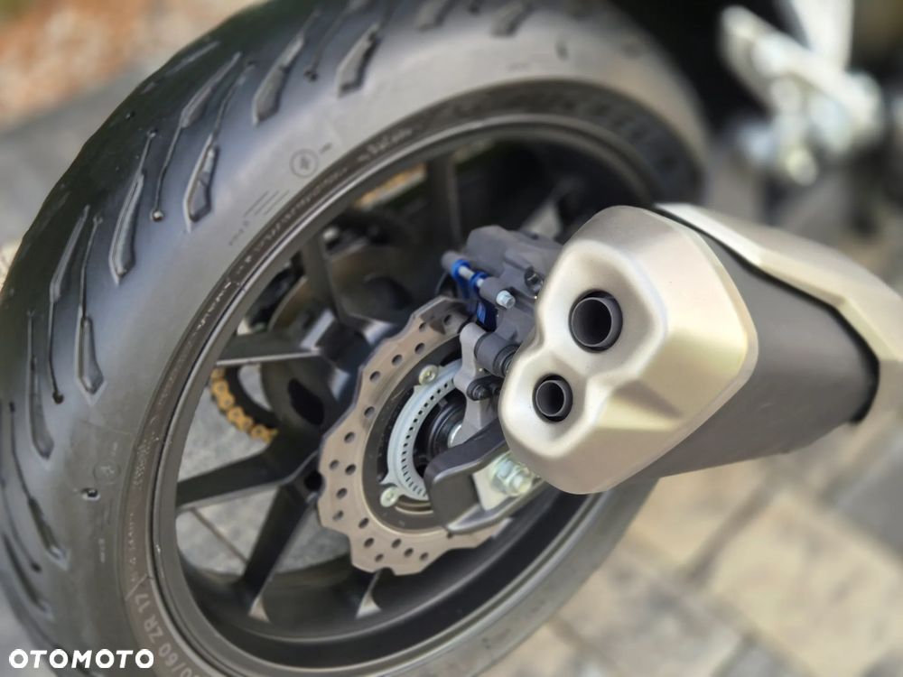Honda CB - 11